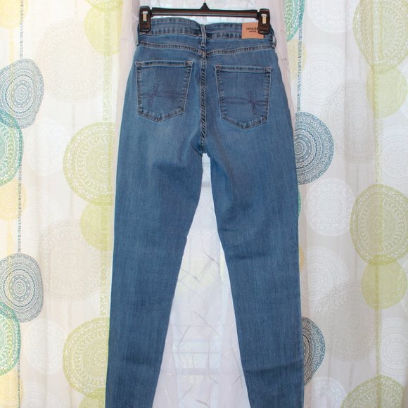 Levi's Denizen | Light Wash Blue Skinny Jeans - Picture 4 of 8